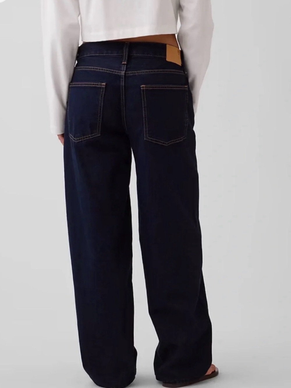 NWT Hailey Bieber x GAP - The Hailey Extra Baggy Jeans - Midnight Indigo Size 27 - Picture 3 of 9